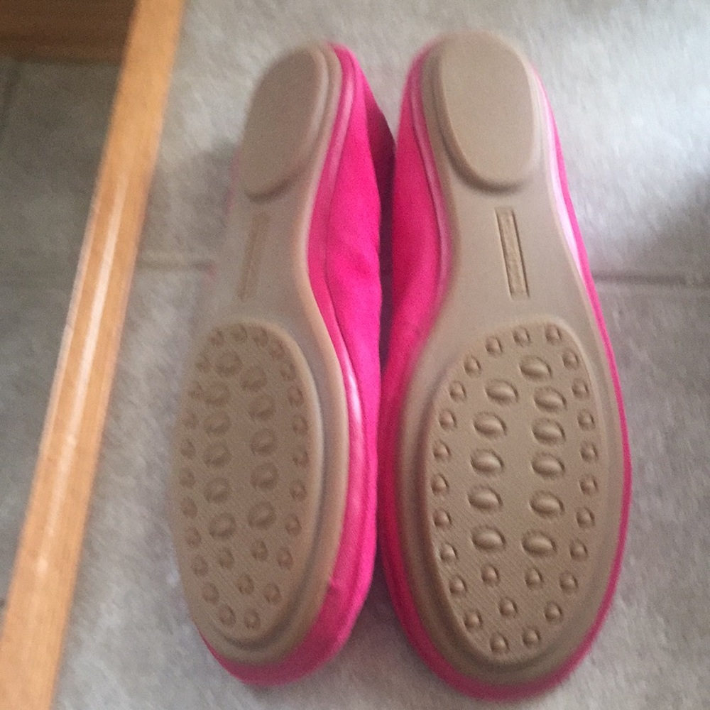 Shoes - Picture 2 of 4